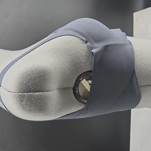 Victora Secrets Sports Bra 34B - Picture 4 of 6